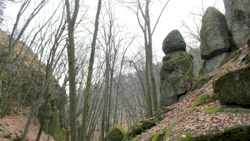 18. Cserépváralja, Kő-völgy