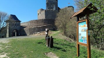 Hollókő - Vártúra ösvény